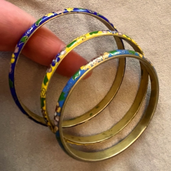 Set of 3 enameled floral bracelets - Picture 8 of 8